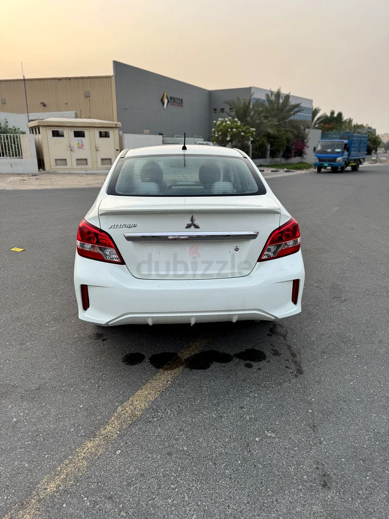 ميتسوبيشي أتراج 202263224311429377114