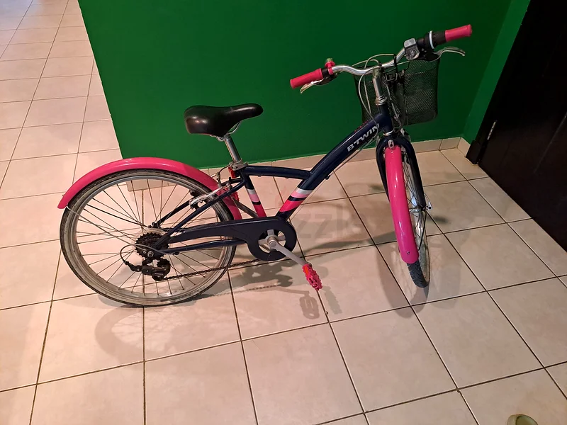 دراجة للأطفال من نوع BTwin بمقاس 24 بوصة63170406113283111