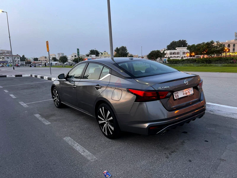 Nissan Altima SR - 202263232620942593114
