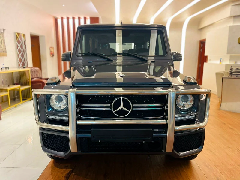 Mercedes G63 model 2014 gulf space very clean car only 156000 km inside tan one onwer63230140422657111
