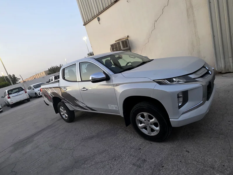 ميتسوبيشي L200/4×463225696746499111