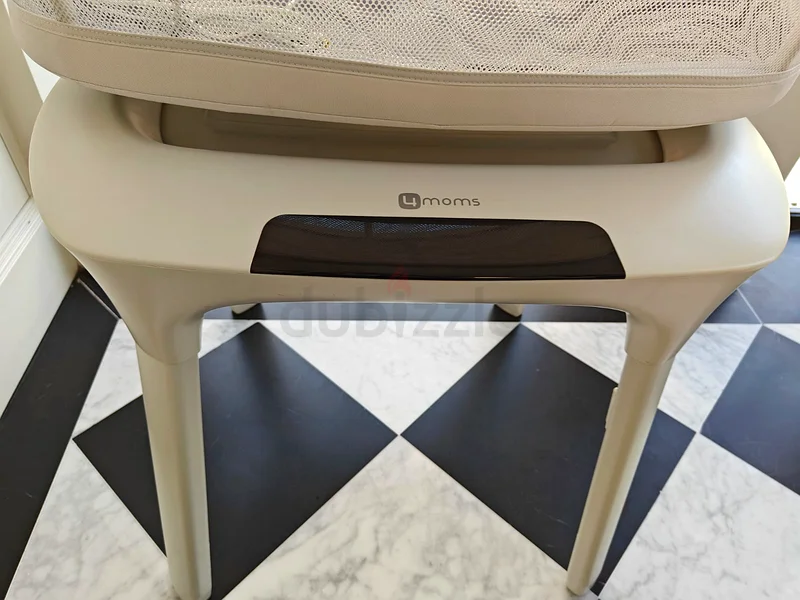 سرير أطفال 4moms للبيع!63175736270083114