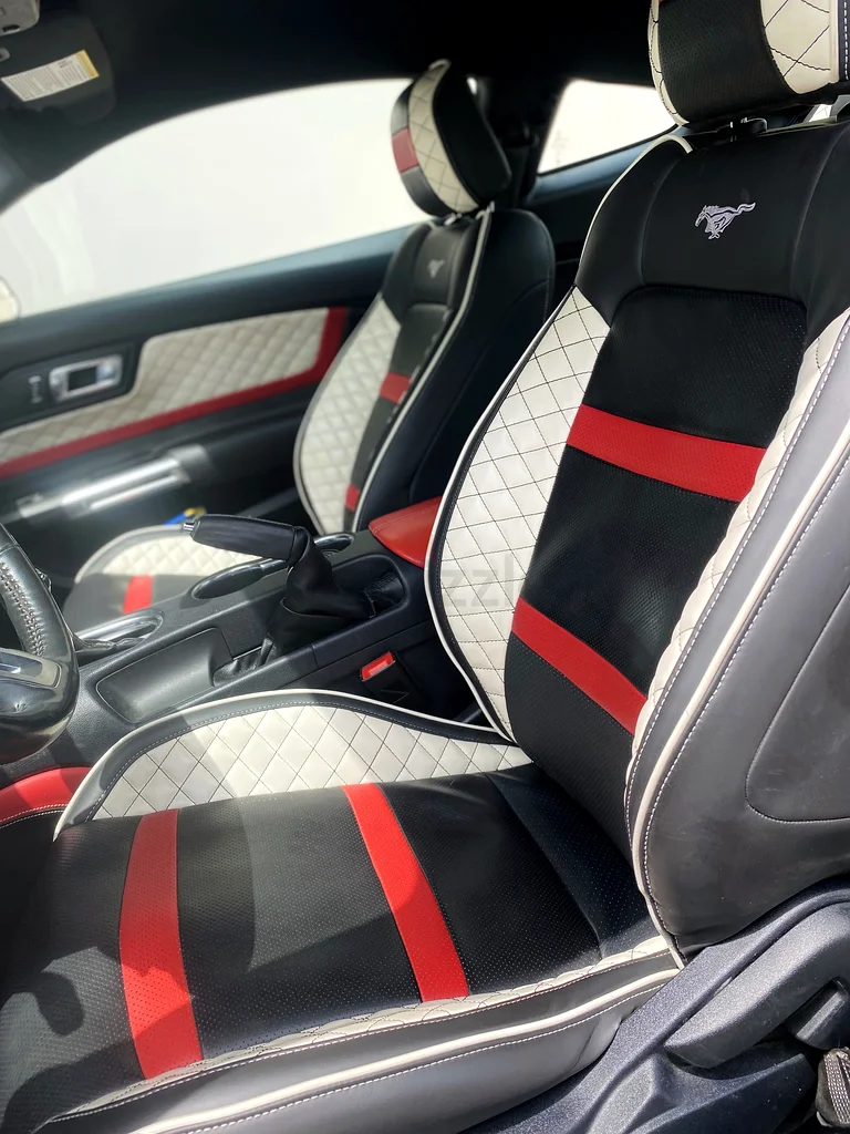 NegotiableService History- Mustang 2018 EcoBoost | American Specs | Custom Interior-Good Condit63156991912322111