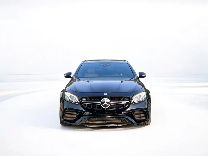 Mercedes Benz 2018 E63s AMG GCC63143048061826111