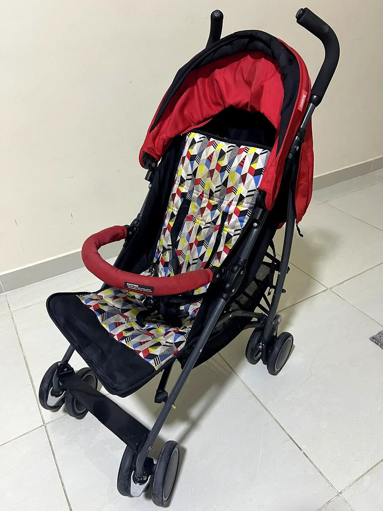 Juniors - Stylish and Practical Lightweight Stroller for Sale!63204849485315112