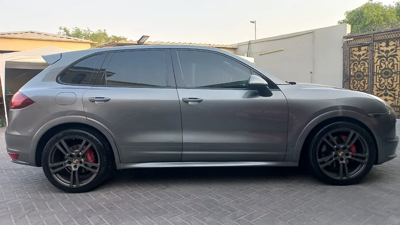 2014 Porsche Cayenne GTS in perfect condition Gcc Specification63150947696513113