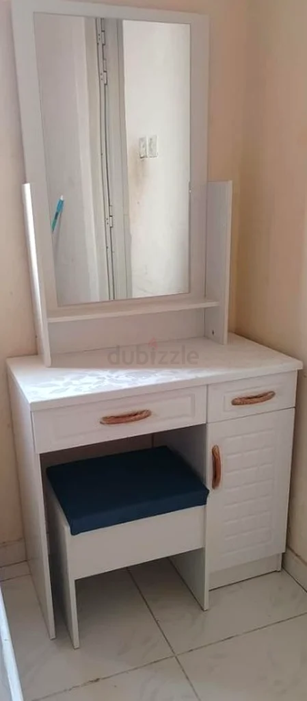 بيع طاولة تلبيس جديدة تمامًا 056495958563219826689794110