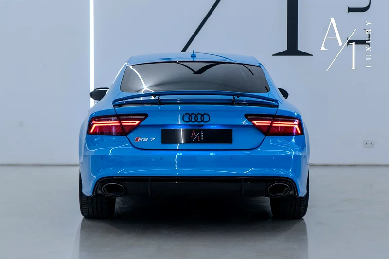 2017 Audi RS7 Quattro Performance, Carbon Fiber Package, Special Color, GCC63225312105217114