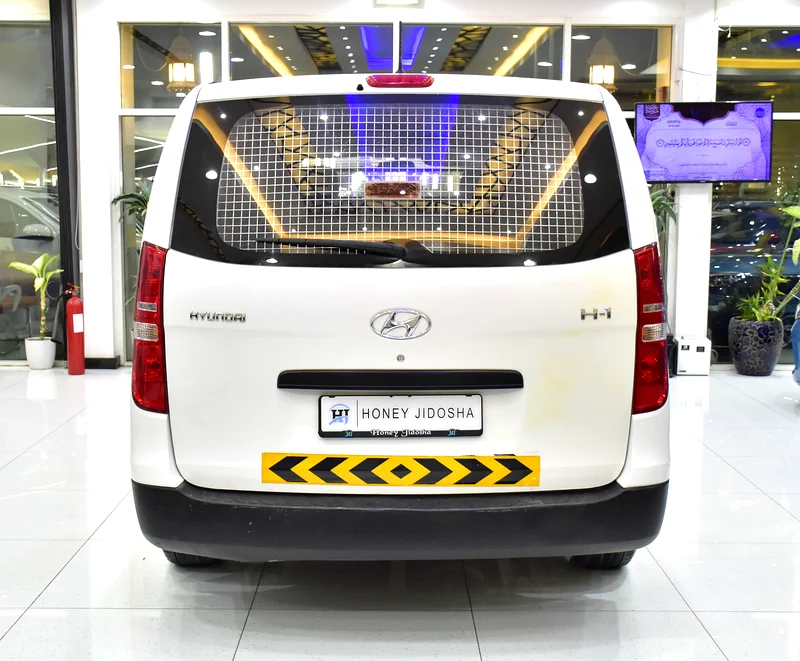 EXCELLENT DEAL for our Hyundai H1 ( 2021 Model ) in White Color GCC Specs63171299120386114