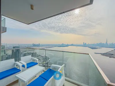 Amazing September-Only Rate Deal - Stylish Modern Apartment w/ Sea View and Exceptional Amenities