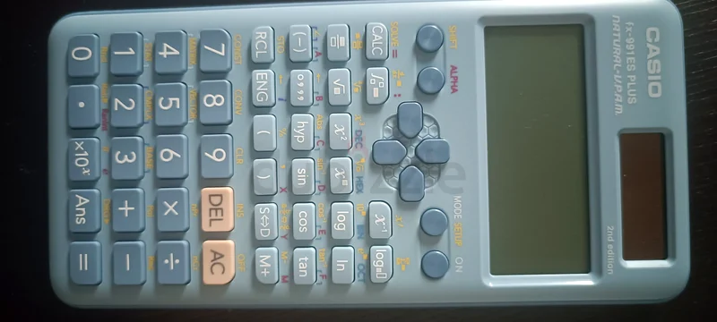 آلة حاسبة علمية كاسيو - حالة ممتازة!63261816033282110