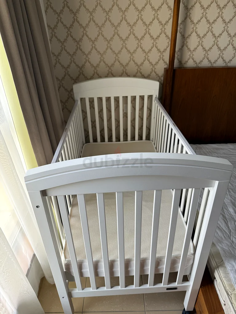Baby wooden bed63206393572483111