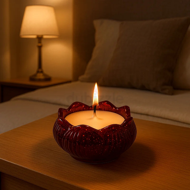 شمعة حمراء راتينجية لامعة / عسل63177601592449111