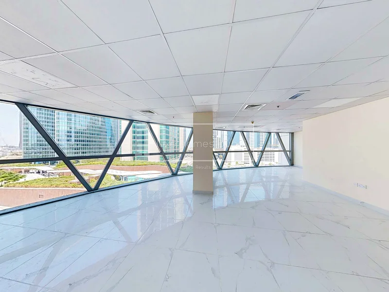 Exclusive | Investor Deal |Fitted |Corner Office63185714034561111