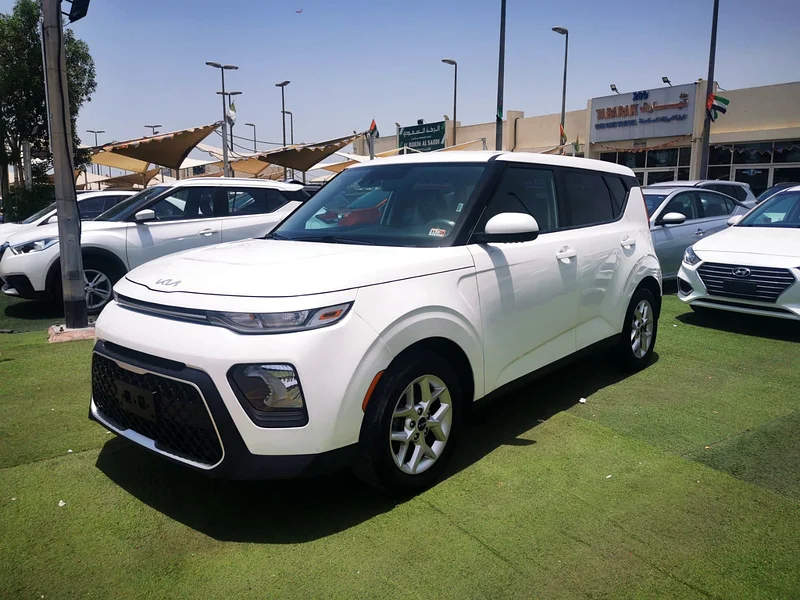 Kia Soul ** 2022 ** | EX ** | ** Very Clean Car ** | Milky White ** |63171297253633114