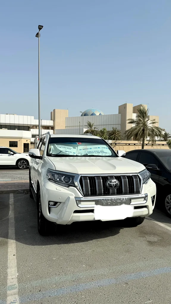 Abu Dhabi Corniche63140191363458111