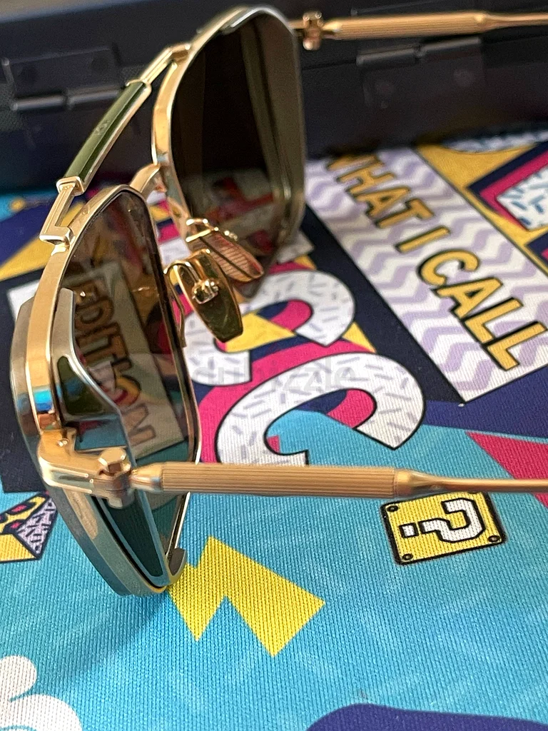 Akoni Stylish Gold Frame Sunglasses63240641229570112