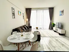 Sea View Furnished apartment in Marina