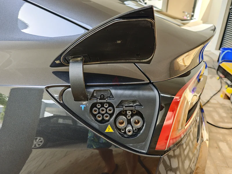 First owner Tesla 3 in perfect condition63176169290627114