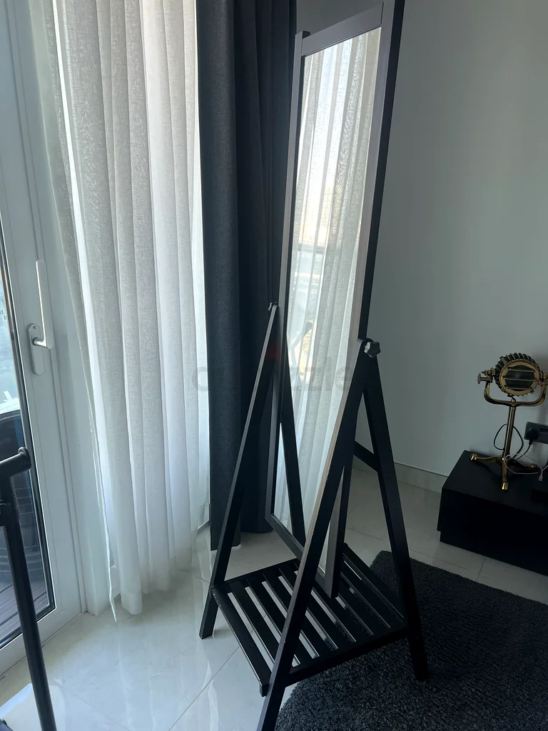 Mirror63180834416387111