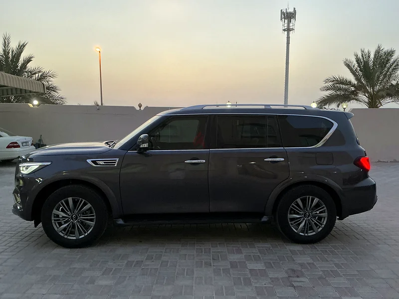 Infiniti QX80 2024 62,488 km American specification. Clean inside and out. No major accidents or incidents.63158802868609114