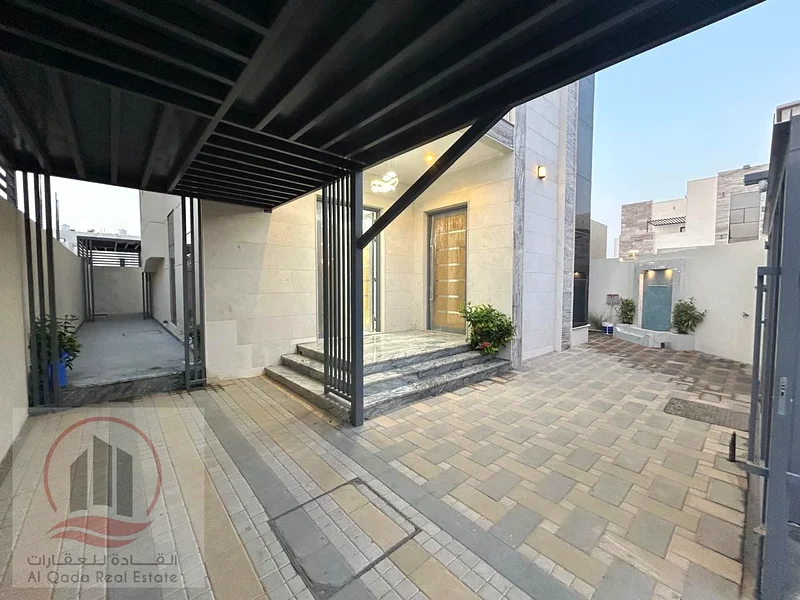 For sale, a villa in Ajman Al Helio, 5 master rooms, a Majles room, a hall, and a maid’s room, free63188636497795113