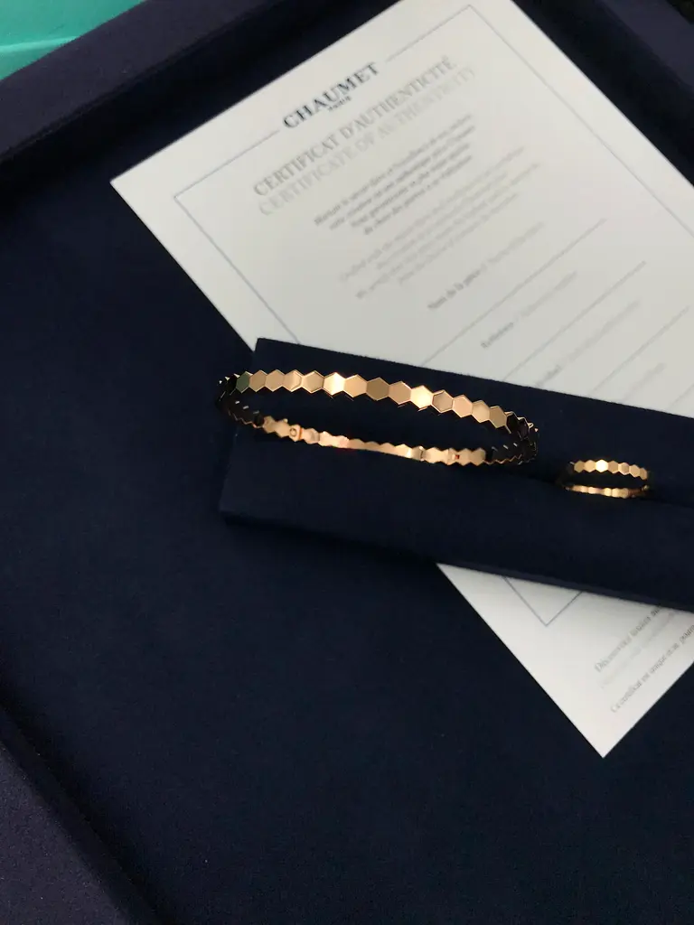 *CHAUMET* 
BEE DE CHAUMET Bangle  Ring