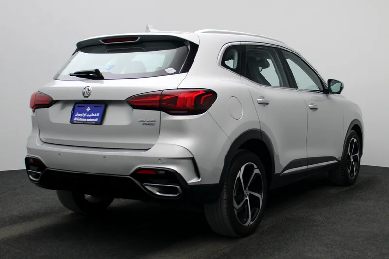 MG HS 1.5 L LUXURY (3121235)63134496924803111