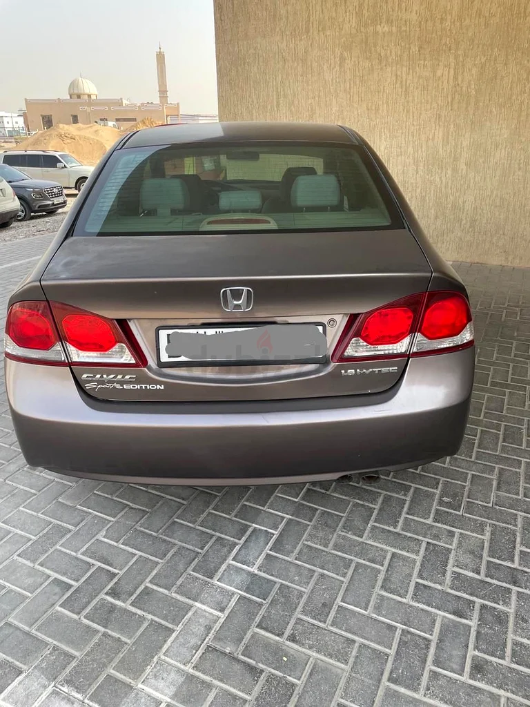HONDA CIVIC 2010( FULL OPTION )63135975175681111