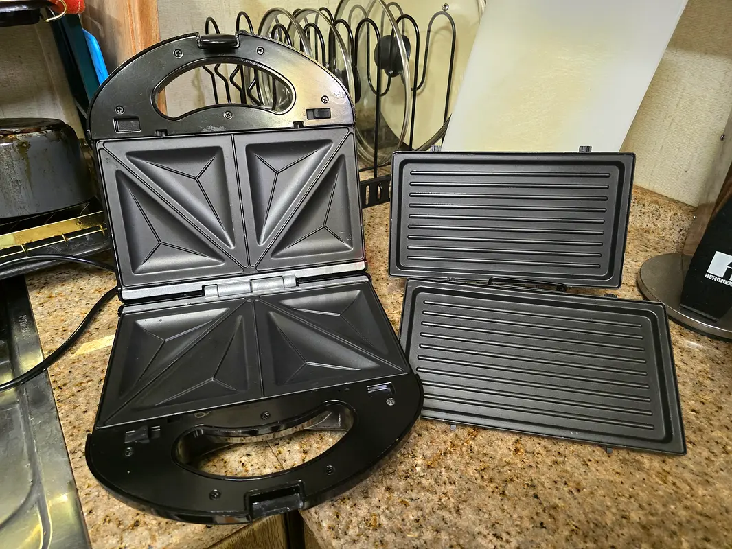 Black  Decker Sandwich Maker - Quick Meals at Home!63252946455809111