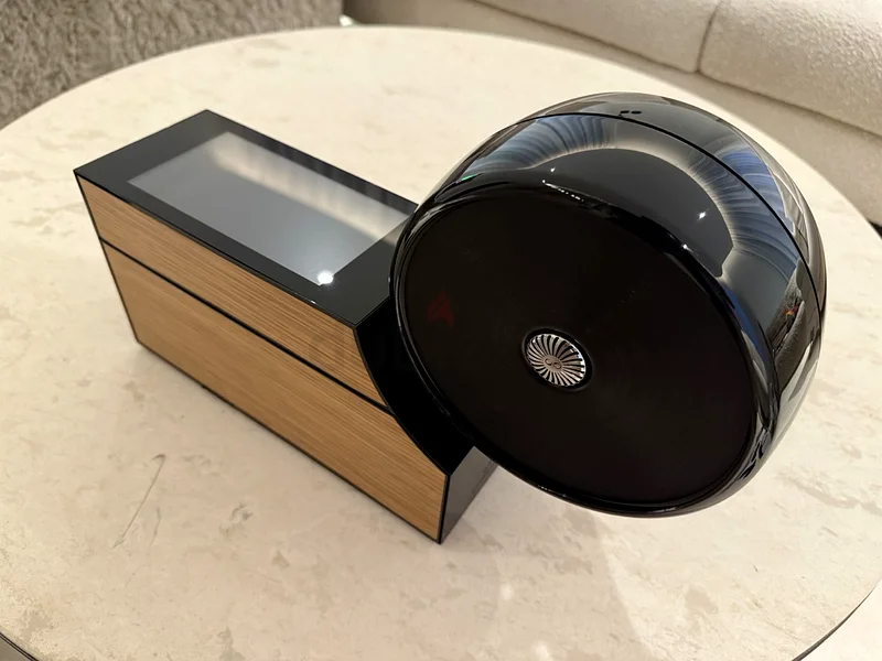 Compoz5 Compositeur Black Edition (Honey Oak) Luxury Smart Diffuser - Rare Find in Dubai63267358684801112