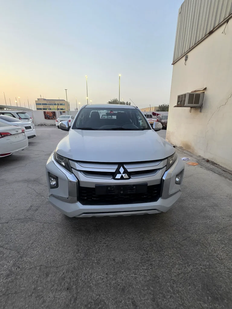 ميتسوبيشي L200/4×463225696746499112