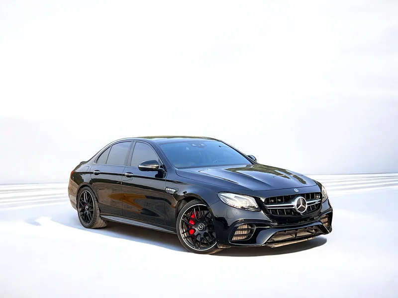 Mercedes Benz 2018 E63s AMG GCC63143048061826112