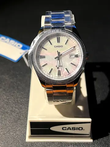 Elegant Casio Watch - mother of pearls