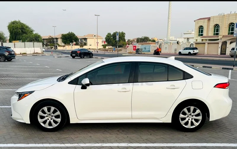TOYOTA  COROLLA LE -202263146742865155112