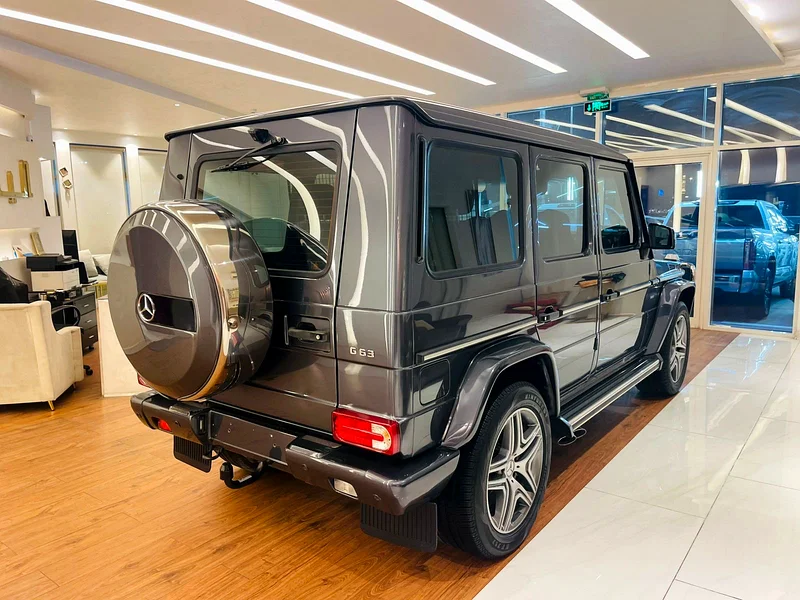 Mercedes G63 model 2014 gulf space very clean car only 156000 km inside tan one onwer63230140422657114