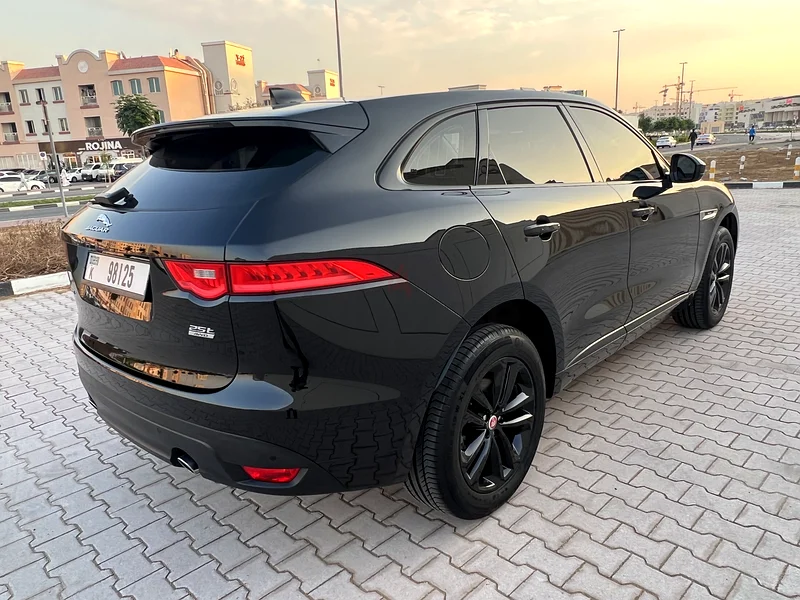Jaguar F pace 2020 model R sport excellent condition 1 owner no accident no paint63222311914497113