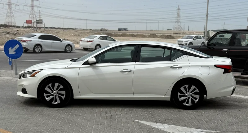 2019 Nissan ALTIMA S with low mileage in perfect condition63168031703554112