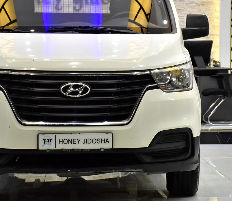 EXCELLENT DEAL for our Hyundai H1 ( 2021 Model ) in White Color GCC Specs63171299120386113