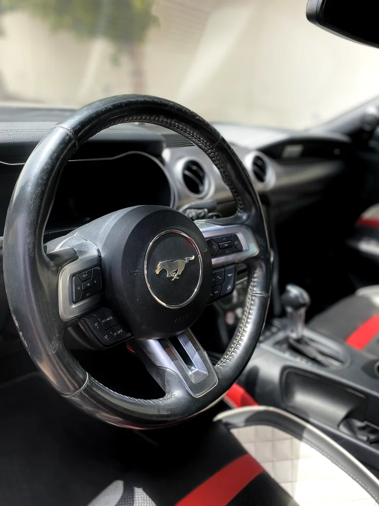 NegotiableService History- Mustang 2018 EcoBoost | American Specs | Custom Interior-Good Condit63156991912322114