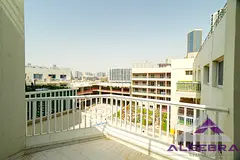 Large Corner Unit | Top Floor | 2 Parking