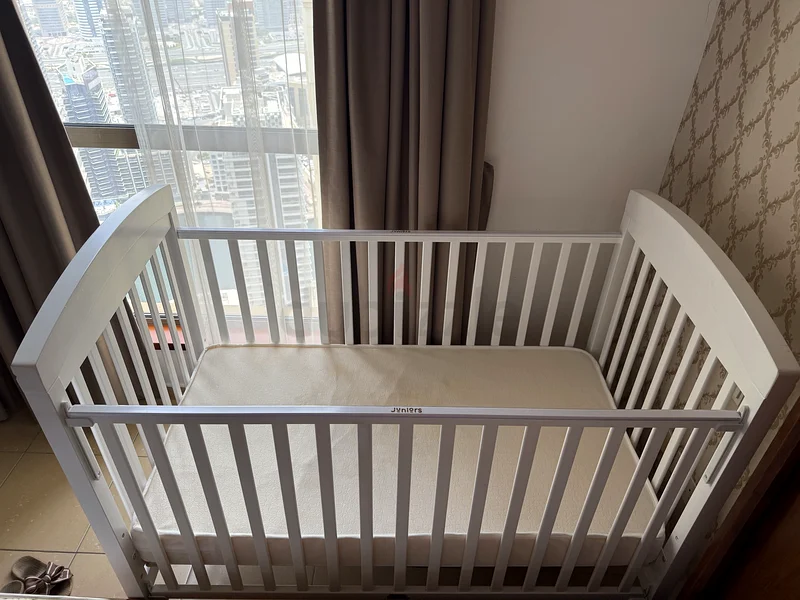 Baby wooden bed63206393572483112