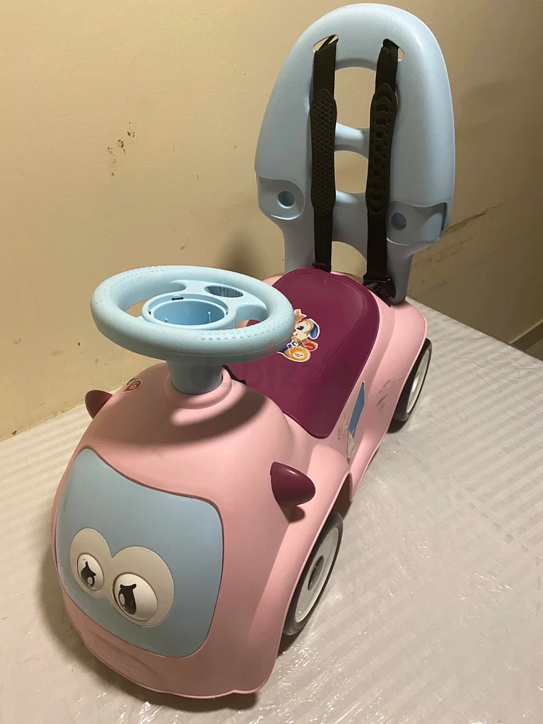 سيارة الأطفال63207888858754112