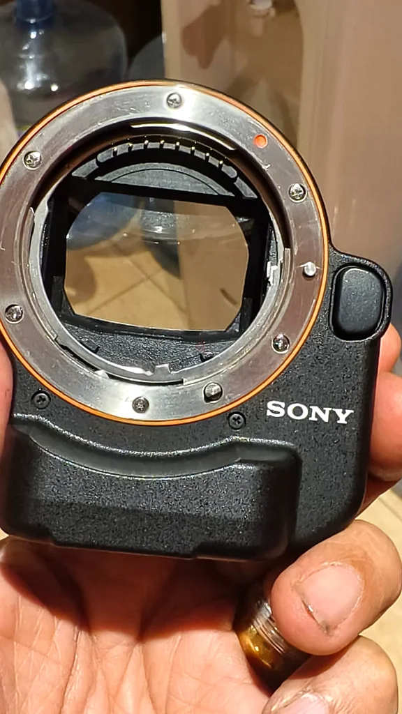 Sony LA-EA4 35mm Full-Frame A-Mount Adapter63233641446531114