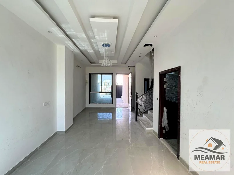 للبيع مباشرة من المالك، فيلا سوبر ديلوكس بسعر جذاب، مع تشطيب شخصي63188636470914114