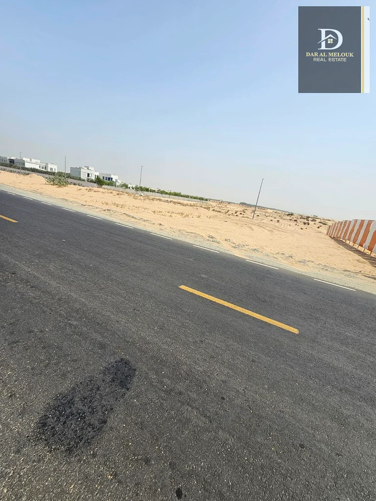للبيع في الشارقة، منطقة الحوشى، أرض سكنية، موقع متميز، قريب من جميع الخدمات، بالقرب من النوف والقريين، المشروع مميز63183716264577111