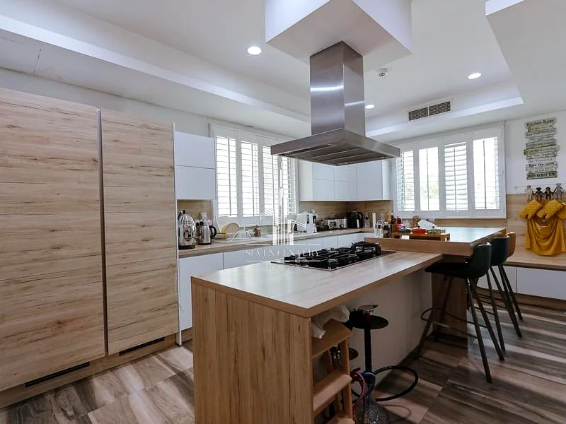 Luxuriously Upgraded  |  Private Pool |  Furnished63918664355202113