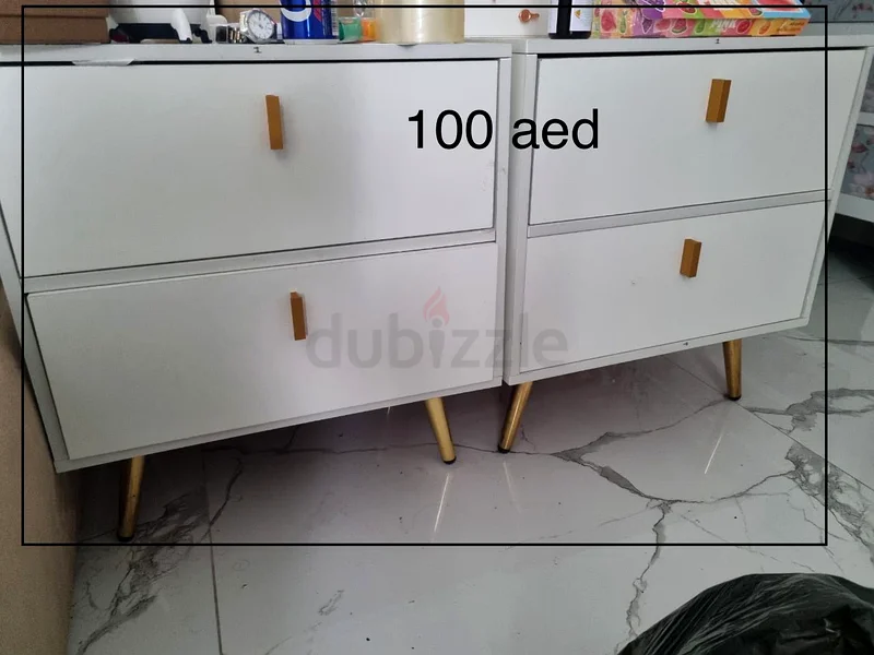 كومودينو أنيق حديث ذو 2 درج للبيع!632173229313311125