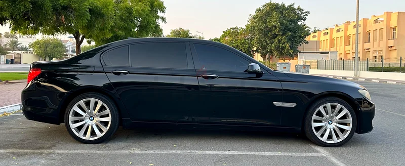 BMW 750Li63160610410883113