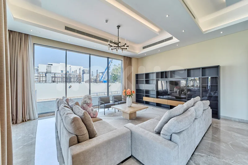 Custom Built | Luxury Living | Fully Furnished63753453465219114